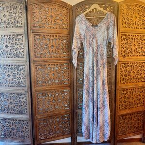 Chic Flowy Sleeve Maxi Dress